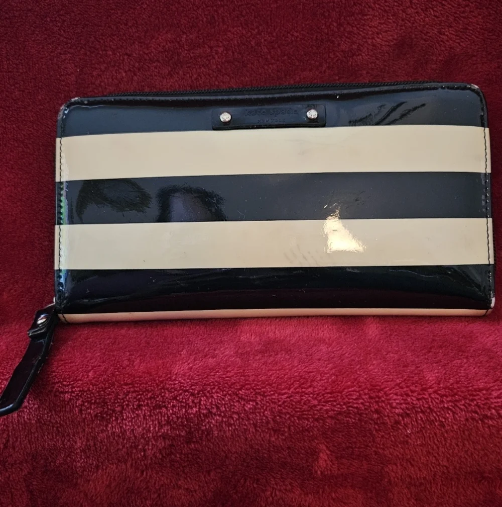 Kate Spade Black and Cream Striped Patent Leather Wallet